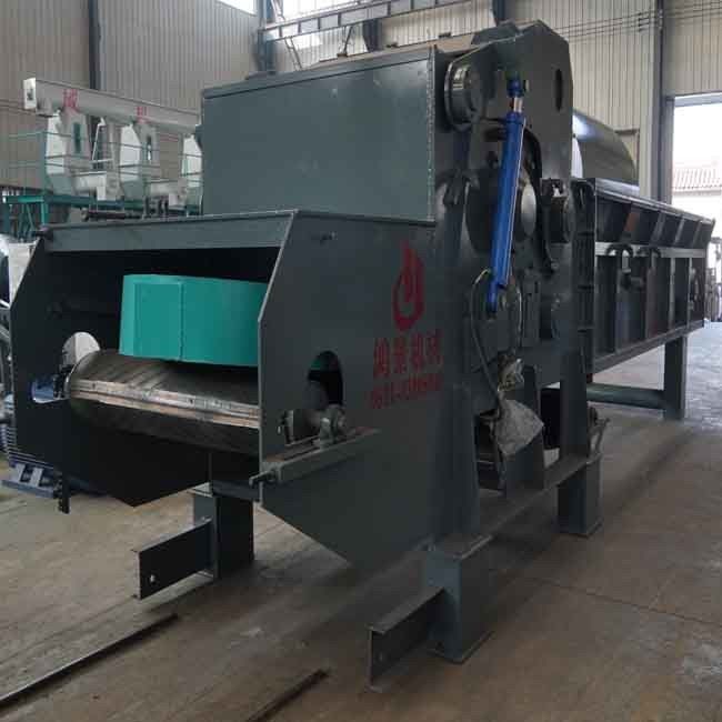 Machine à déchiqueter du bois de 2 à 10 ch avec une capacité de déchiquettage de 30 à 50 pouces
